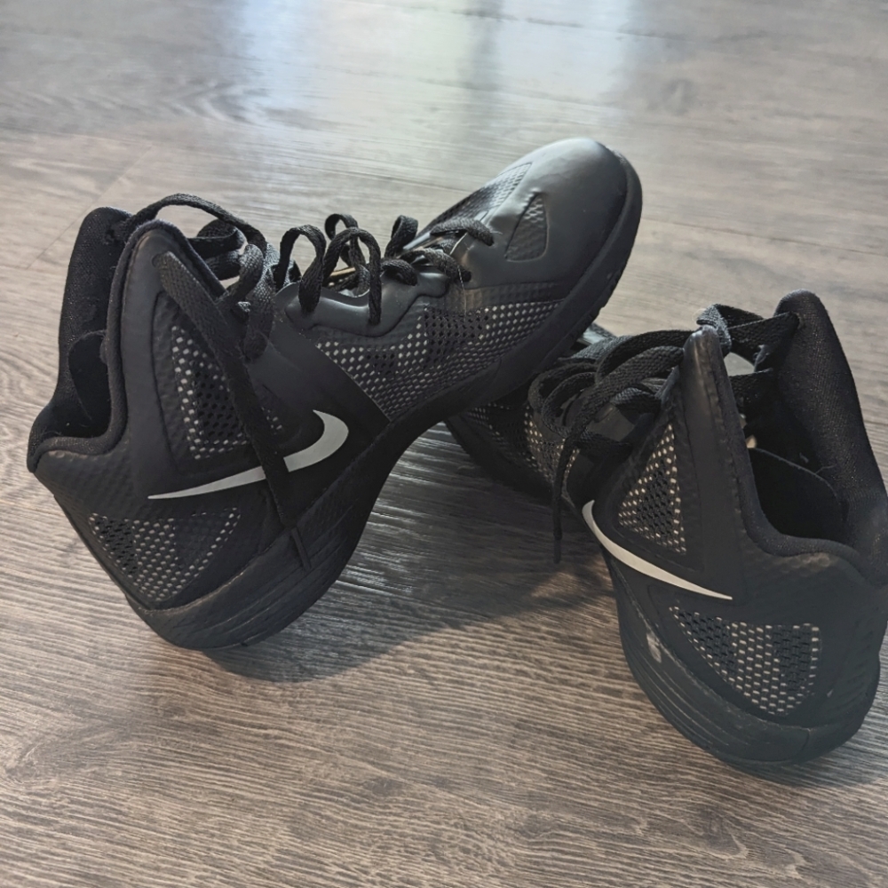 Nike Black Women's Athletic Shoes with White Swoosh